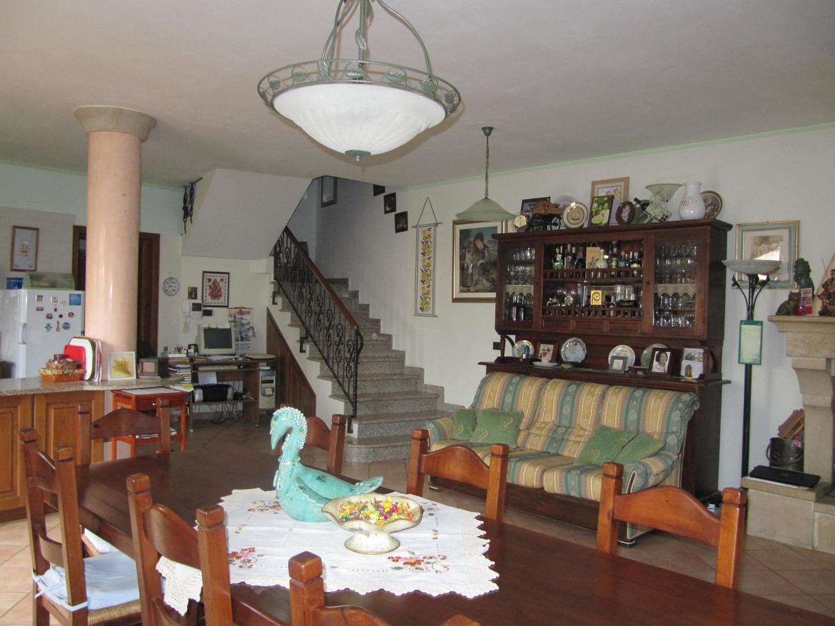 Bed and Breakfast Il Portico Uras Exterior foto